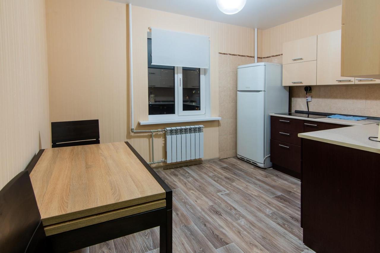 Apartment Street Trostyanetskaya Kiev Exteriör bild